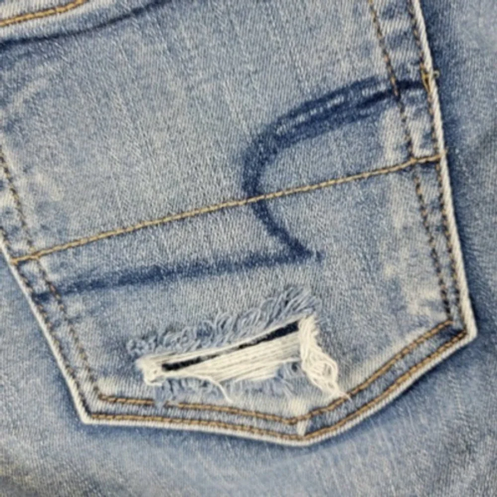 American Eagle Outfitters Womens Jean Shorts Blue Distressed Frayed Low Rise 2